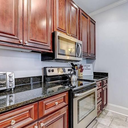 Historic Savannah Gold Private Condo With Pool - 2Bed, 1&Half Bath, Sleeps 6, 1St Floor, 15 Min Walk To Historic Savannah Center And All Attractions Exteriör bild
