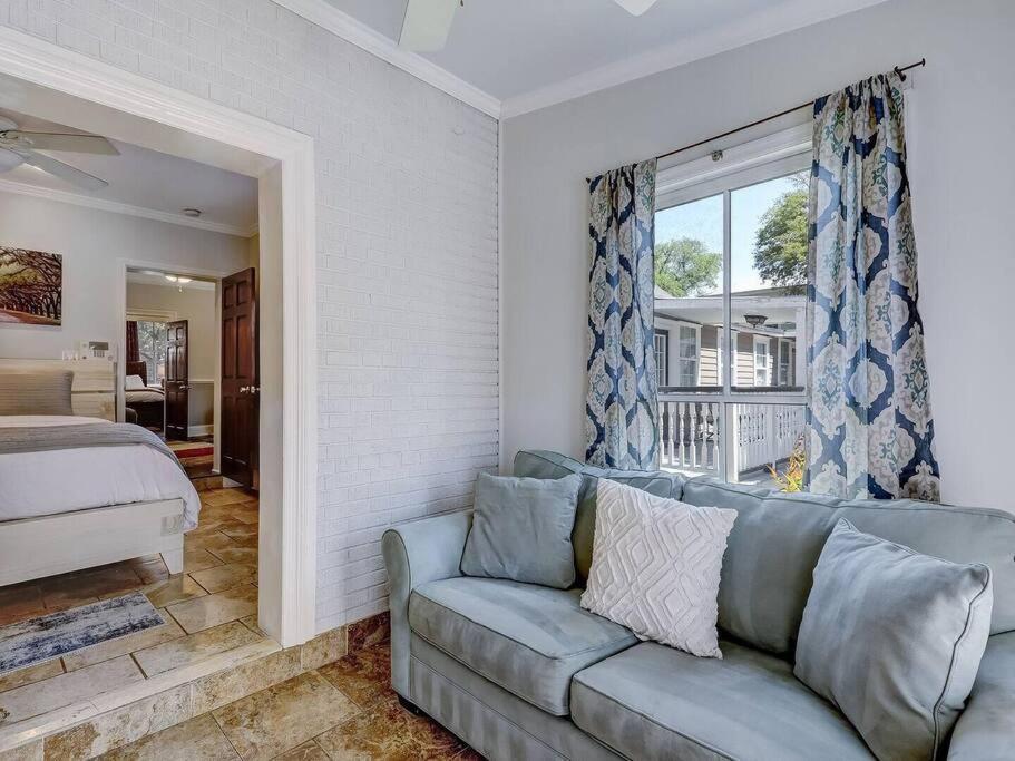 Historic Savannah Gold Private Condo With Pool - 2Bed, 1&Half Bath, Sleeps 6, 1St Floor, 15 Min Walk To Historic Savannah Center And All Attractions Exteriör bild