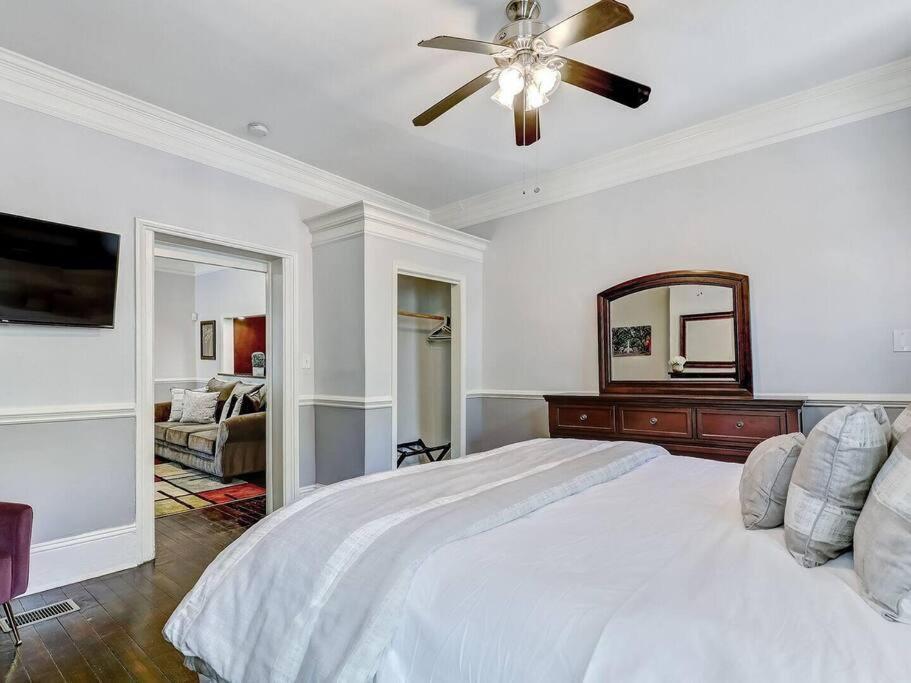 Historic Savannah Gold Private Condo With Pool - 2Bed, 1&Half Bath, Sleeps 6, 1St Floor, 15 Min Walk To Historic Savannah Center And All Attractions Exteriör bild